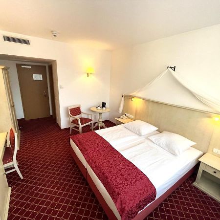Hotel Chateau Kurfuerstendamm Берлин Екстериор снимка